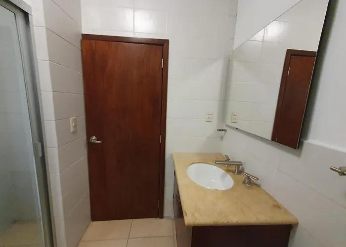Apartamento Puerta Condesa, Rooms&studios *