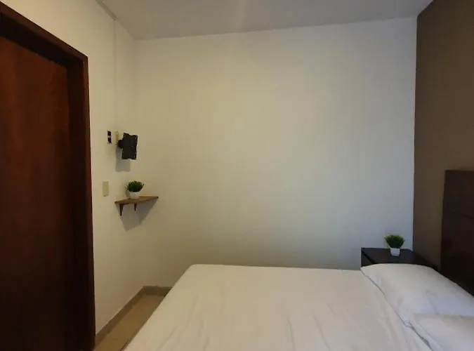 Puerta Condesa, Rooms&studios Apartamento