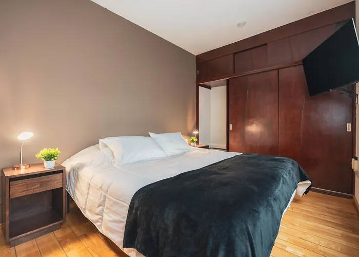 Apartamento Puerta Condesa, Rooms&studios *